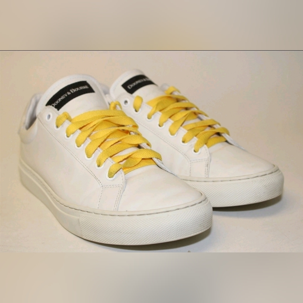 Dooney & Bourke Classic Low Top Sneakers White Leather Womens 8 38 Lace Up Shoes - Picture 3 of 9